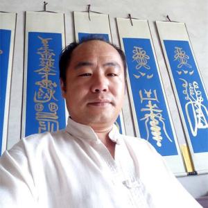 鲁士龙